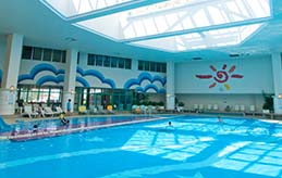 インドアプール