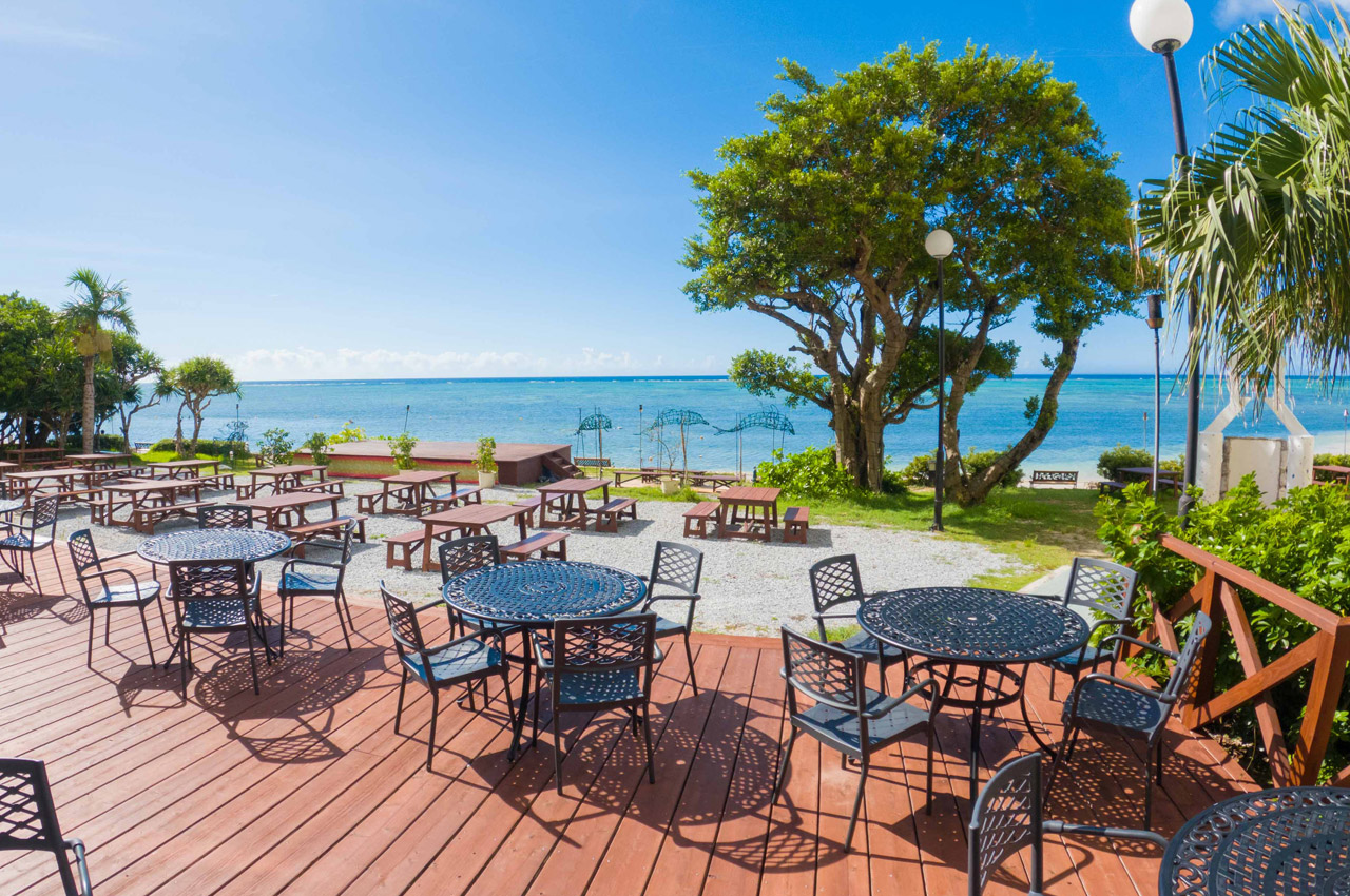 沖縄のホテル、リザンで朝食はシーサイドレストラン 谷茶ベイ