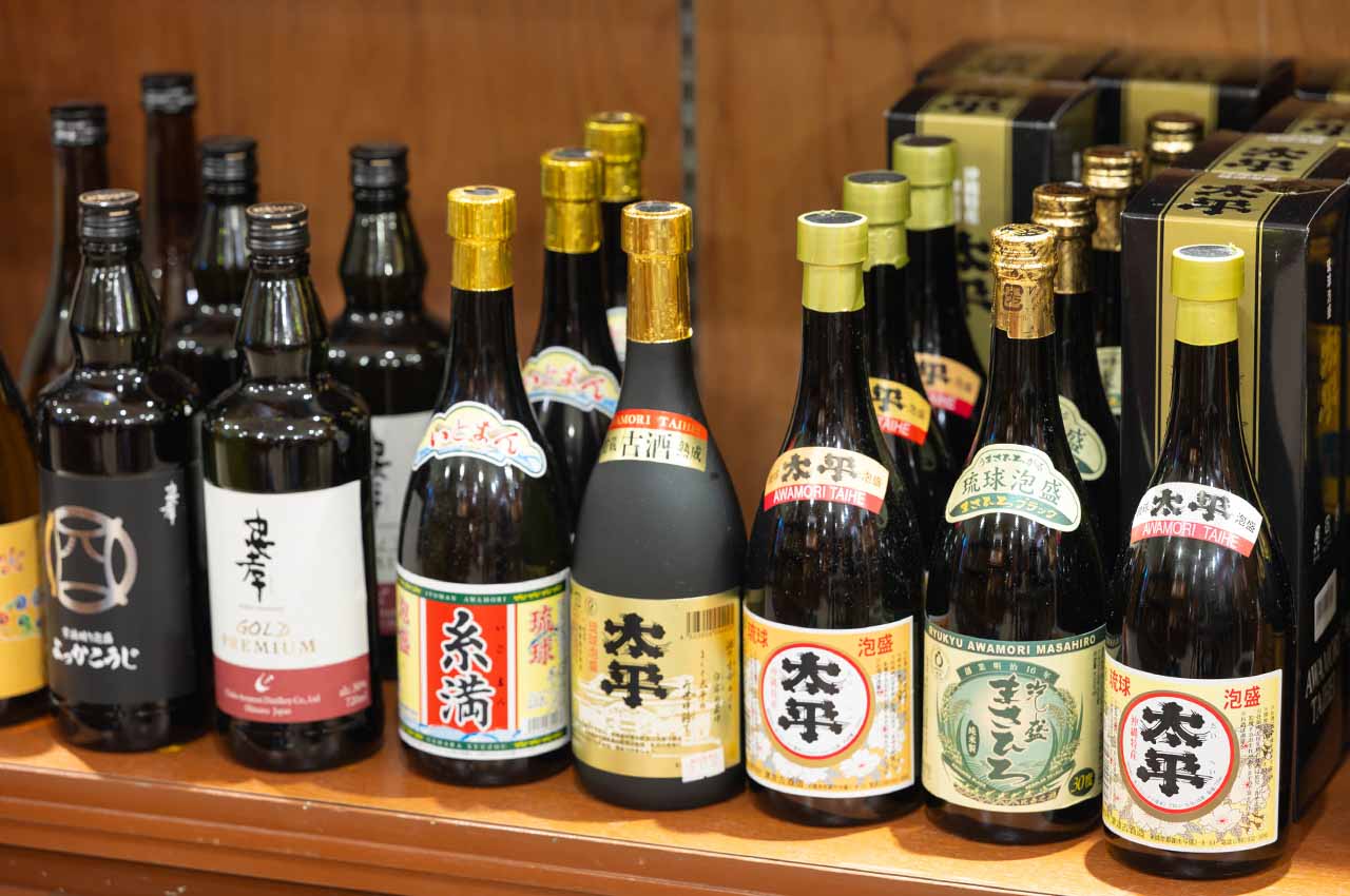 琉球泡盛館 あかばなー