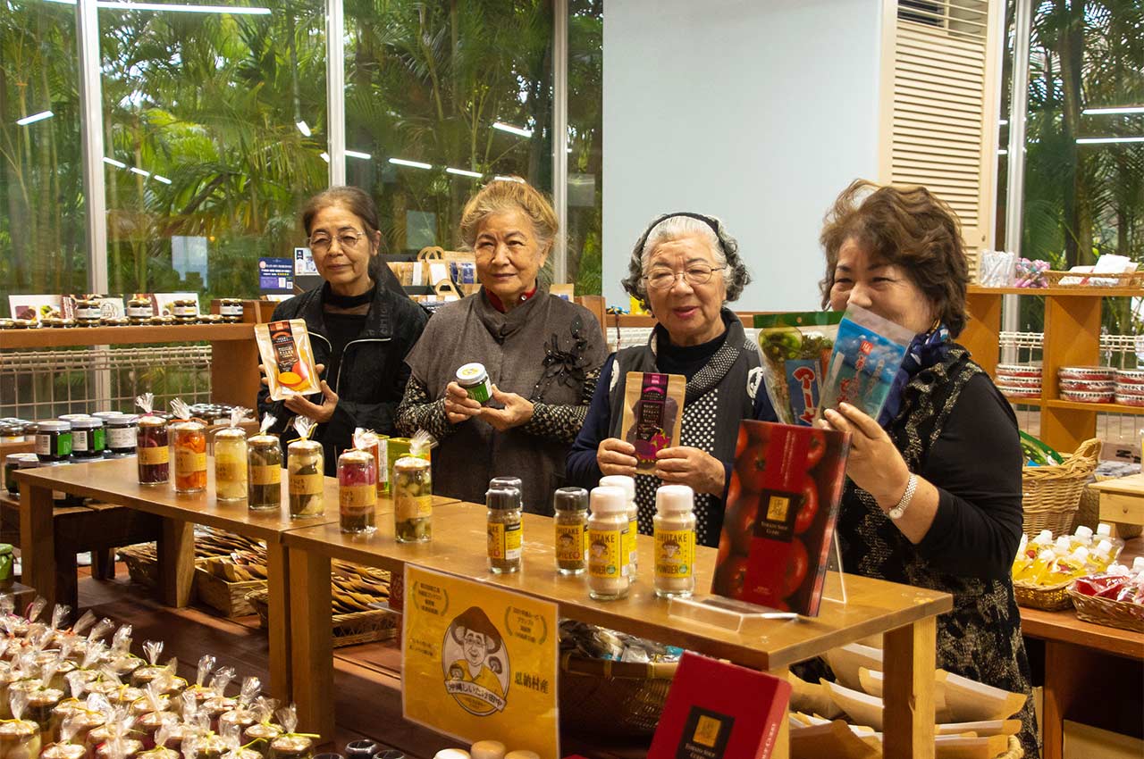 「沖縄物産店」開催中！